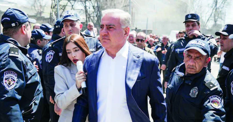 Erməni müxalifəti məhkəmə qapılarında