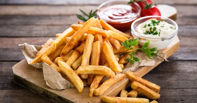 Kartof qızartması kimin icadı? Belçika ilə Fransa arasında mübahisə illərdir davam edir