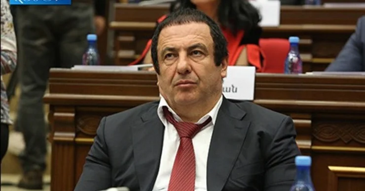 Yerevan oliqarxa qarşı hərəkətə keçdi: Tsarukyanın milyonluq aktivləri risk altında