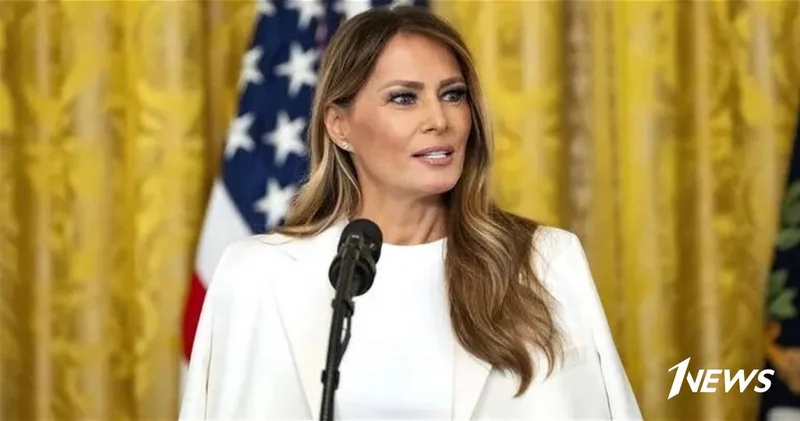 Мелания Трамп передала через мужа письмо Путину