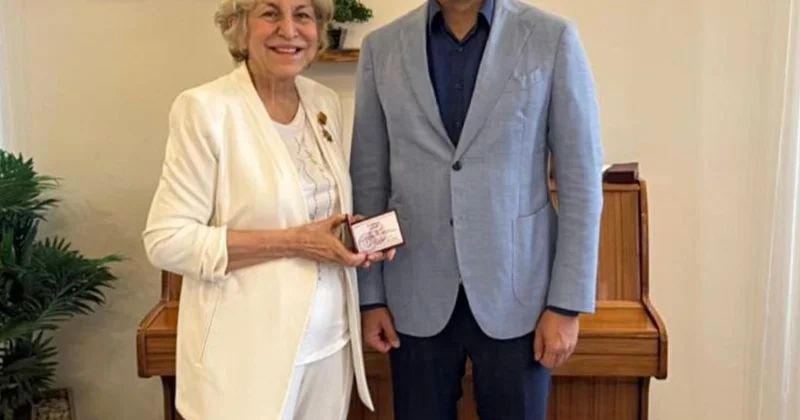 ABŞ də yaşayan azərbaycanlı mədəniyyət xadiminə medal təqdim edilib