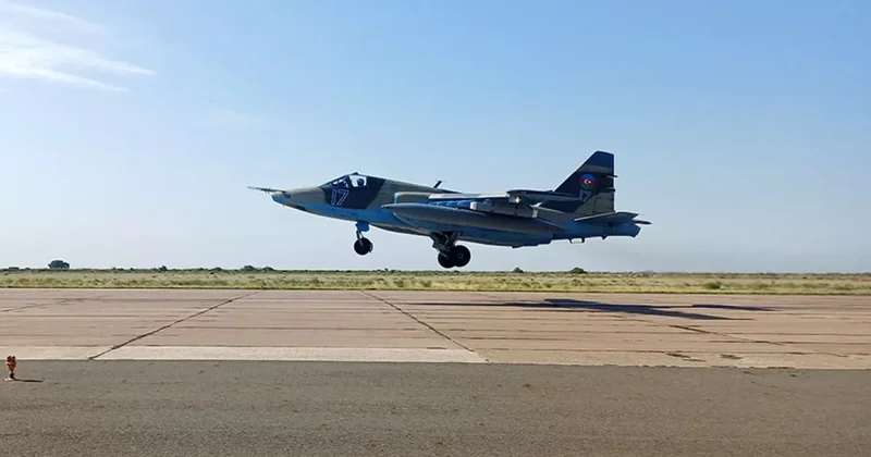 Самолеты и вертолеты ВВС Азербайджана подняты в воздух ФОТО / ВИДЕО