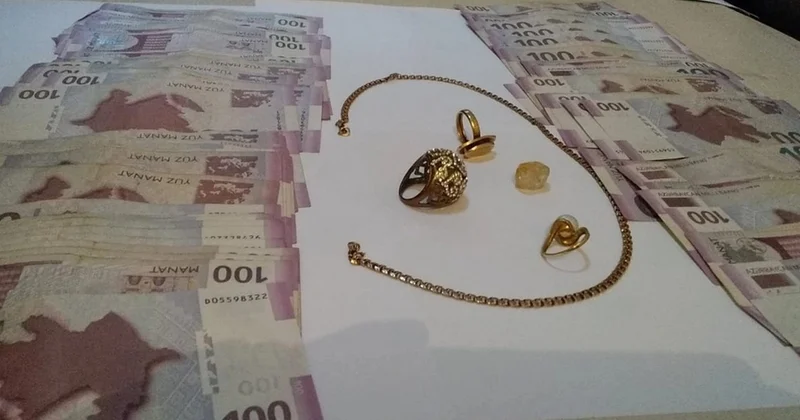 Xalasının evindən oğurladığı pulları əyləncəyə xərcləyibmiş