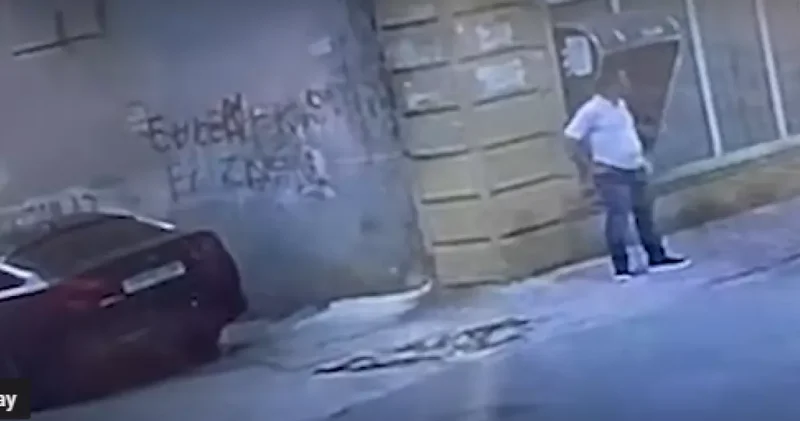 В Баку арестован хулиган, разбивший стекло KIA Видео