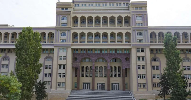 “Saatlıda 80 nə yaxın tibbi kadr çatışmır, yenə Kubadan həkim gətirəcəklər?!”