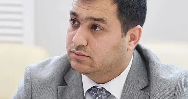 “Onlar təslimçi sülhə məcbur edilir”