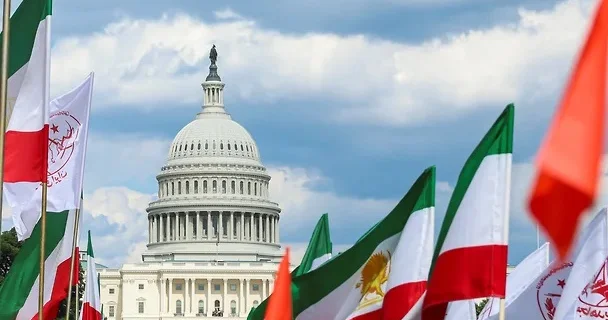 Tehran döyüş yolunu bağlayır