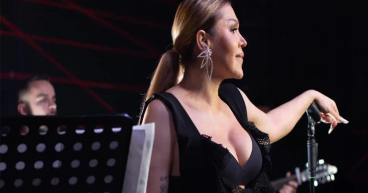 Rəqsanə İsmayılova kimdir? Yarım milyonluq dələduzluğa görə həbs edilən müğənni BİOQRAFİYA