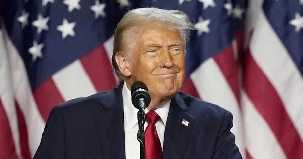 Tramp Putinlə görüşdən sonra bunu elan etdi Foto
