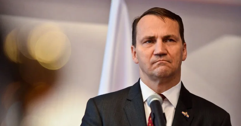 Polşa XİN başçısı: Avropa Zelenskini müharibəni davam etdirməyə inandıracaq