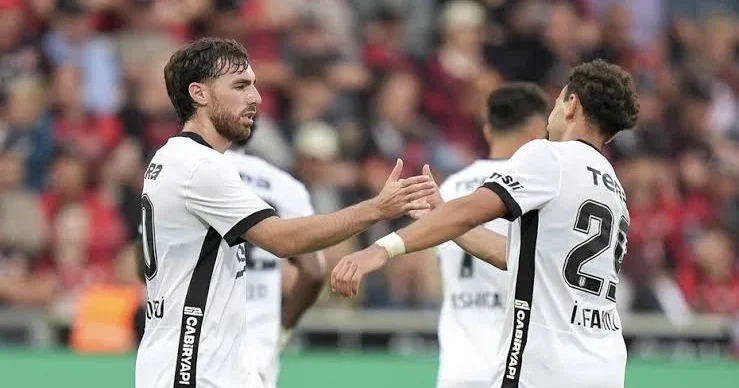 “Beşiktaş” qələbə qazandı, Nərimandan debüt