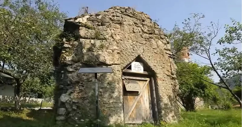 Zaqatalada 500 illik sirr: Evin tavanında nələr yazılıb? VİDEO