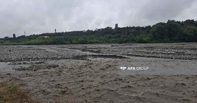 Qubada yağışla yağır, çaylarda su səviyyəsi artıb FOTOLENT