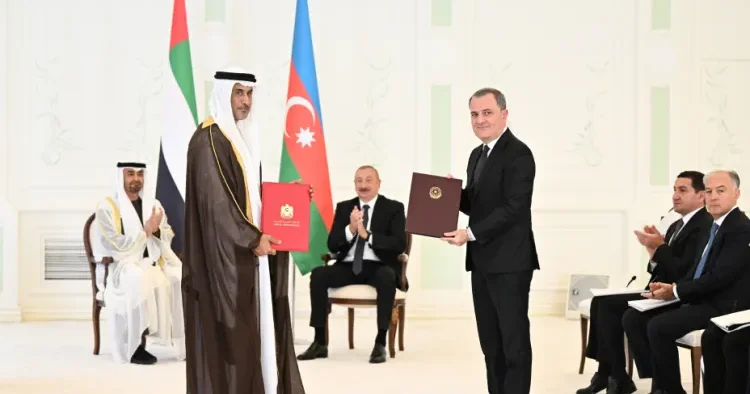 Azərbaycan Birləşmiş Ərəb Əmirlikləri sənədləri mübadilə edildi FOTO