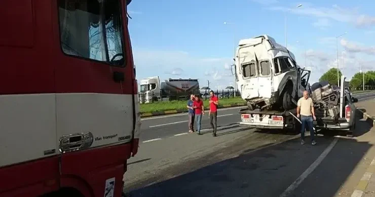 Azərbaycanlı sürücü qəza törətdi, 15 nəfər yaralandı