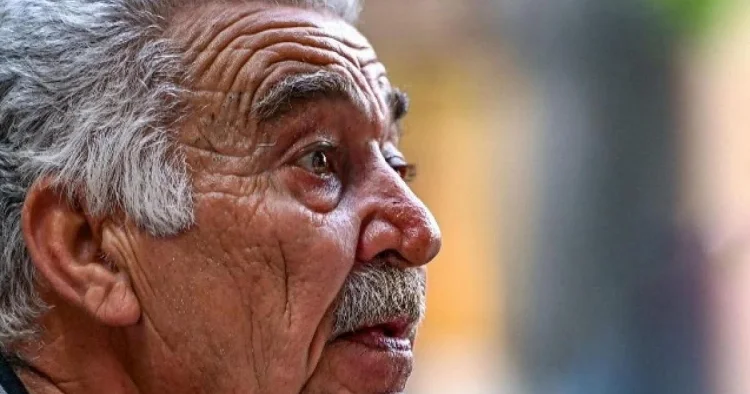 Şair Əlisəmid Kürün səhhəti ağıtlaşıb Reanimasiyadıdır
