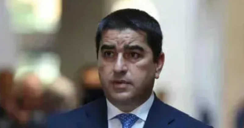 Şalva Papuaşvili: Xarici dövlətin diplomatının cinayət törətmiş siyasətçi ilə görüşməsi ekstremizmi gücləndirir