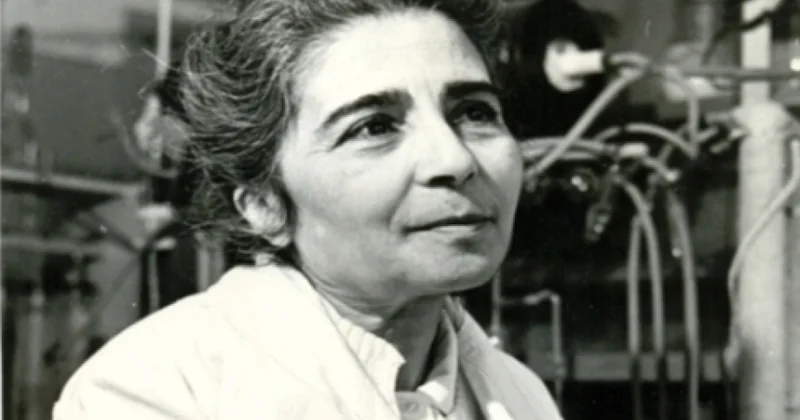 Bu gün kinomuzun ilk qadın aktrisası İzzət Orucovanın doğum günüdür