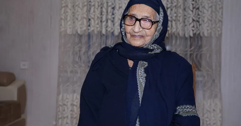 113 yaşlı Xeyrənisə nənə Kəlbəcərdə: “Qonşularımı görməyəndə çox pis oldum, ağladım…”