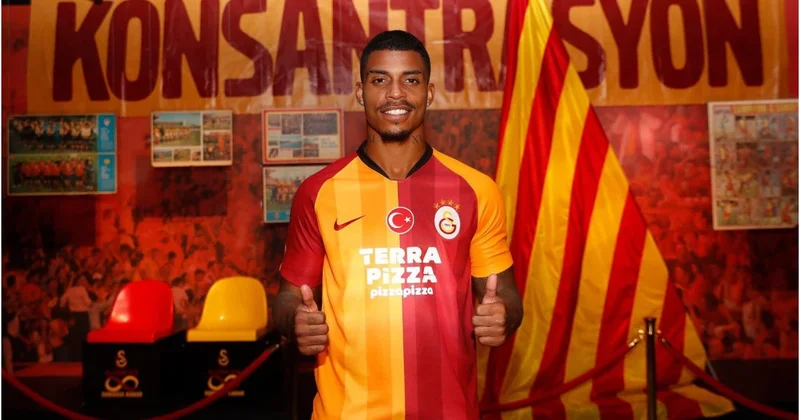 Qalatasaray qabonlu yarımmüdafiəçini komandada saxlayacaq