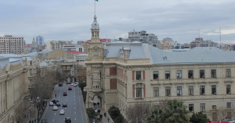 Prospekt, küçə, meydan adlarının dəyişdirilməsi zamanı dövlət dilinin normaları nəzərə alınacaq