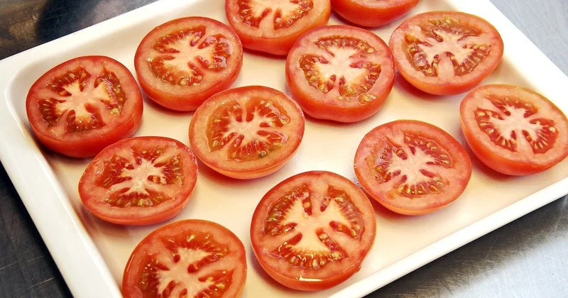 Pomidor və qarpız bu xəstəliyin düşmənidir
