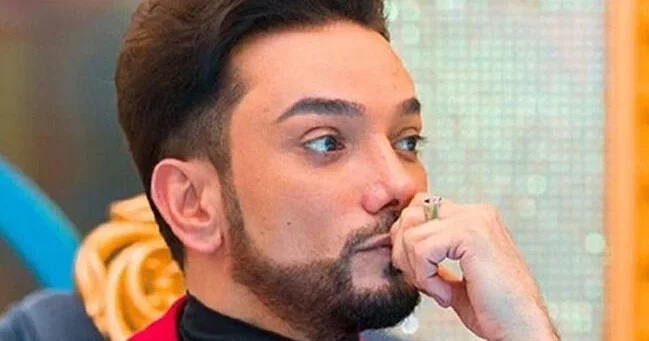 Faiq Ağayev aparıcını efirdə “bir illik fasiləyə” göndərdi VİDEO