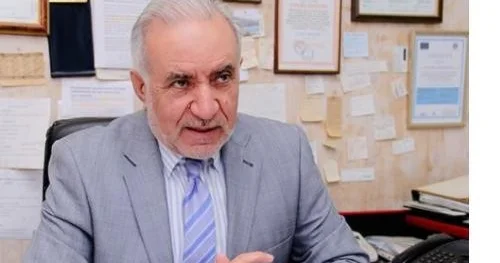 “AQTA nin idarə rəisi dedi ki, kəndə gedəndə qocalmış xoruz əti yeyirəm”