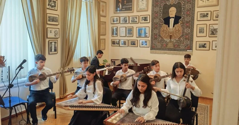 Əbədi melodiyalar: Üzeyir Hacıbəyli 140