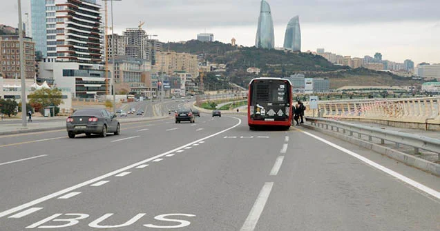 Bakıda avtobus zolaqları ləğv edilə bilər? Deputatdan açıqlama