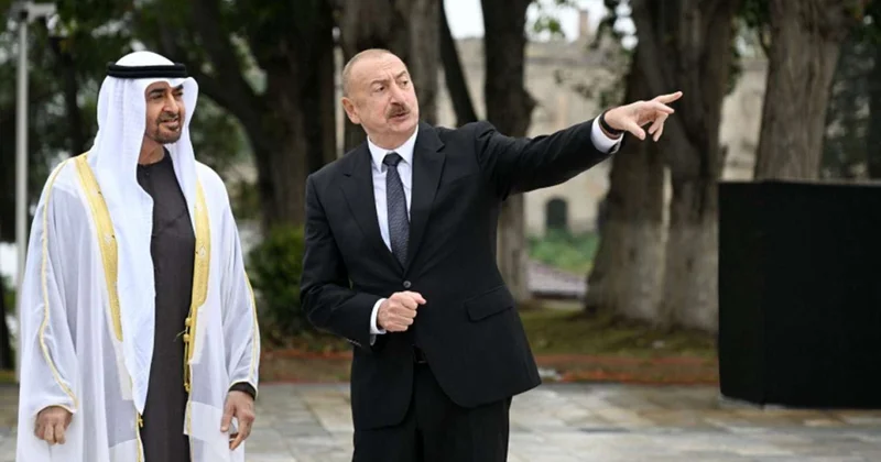 Ölkə başçıları həmin heykəllərə baxdılar FOTO