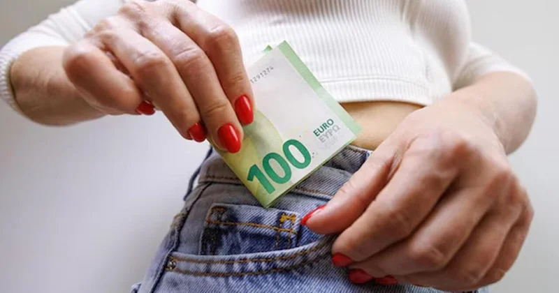 Manat bu valyutaya nisbətdə ucuzlaşdı