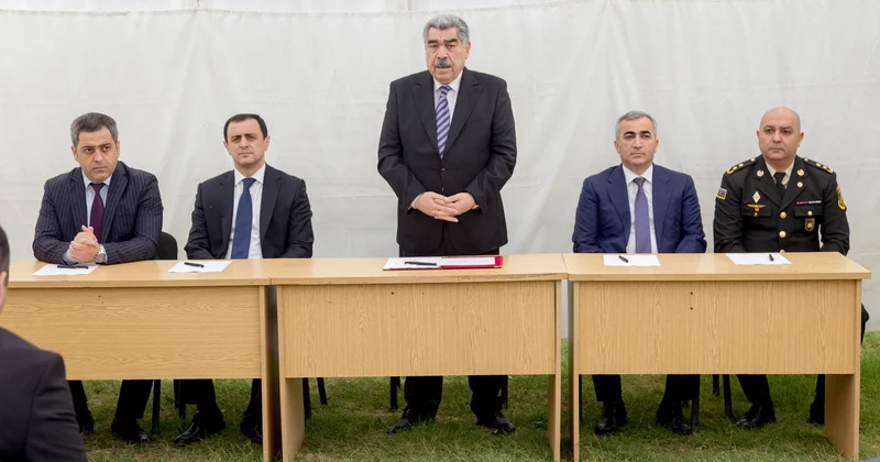 Rüstəm Xəlilov Qırx Çıraq qəsəbəsinin sakinləri ilə görüşdü FOTO