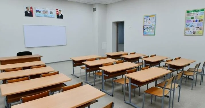 “Məktəbdə bıçaqlanan şagirdlər arasında problem olmayıb” RƏSMİ AÇIQLAMA