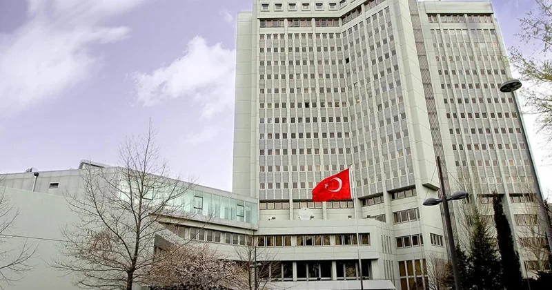 Türkiyə husilərin Məkkəyə PUA ilə hücum cəhdini qınayıb FOTO