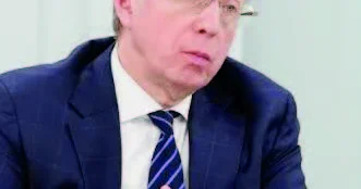Ermənistan “sevmir”, Qaluzin “sevir”