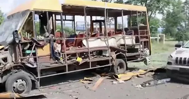 Dnepropetrovskda miktoavtobus vuruldu 5 ölü, 7 yaralı