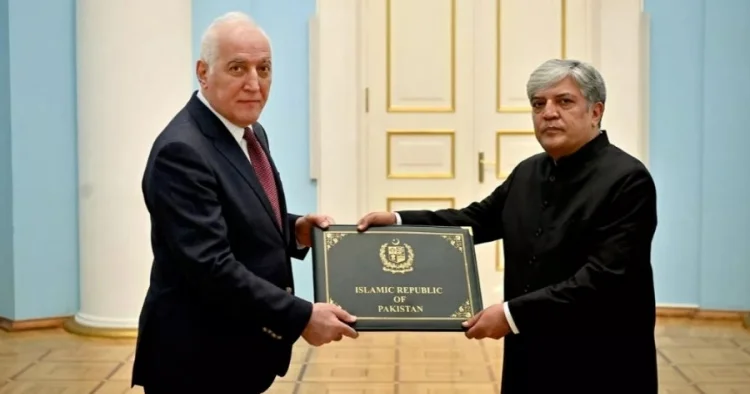 Pakistan Bakı ilə İrəvan arasında: İslamabad niyə yeni diplomatik formul seçdi?