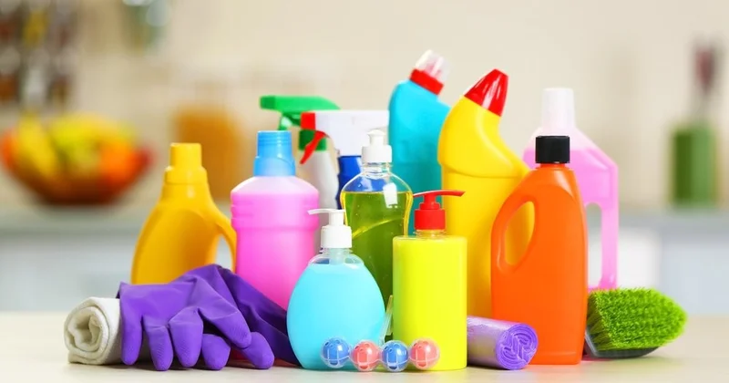 Əbədi kimyəvilər in sonu: Ultrabənövşəyi şüaların gözlənilməz gücü