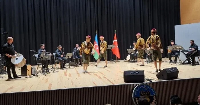 Bakının azad edilməsi Manisada qeyd olundu Foto