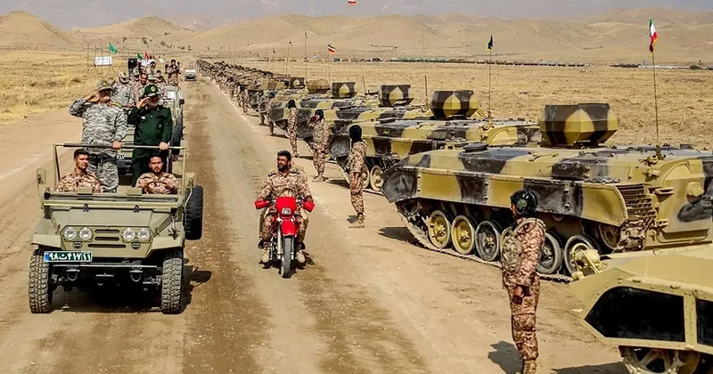 İranda 31 milyon insan könüllü orduya yazılıb