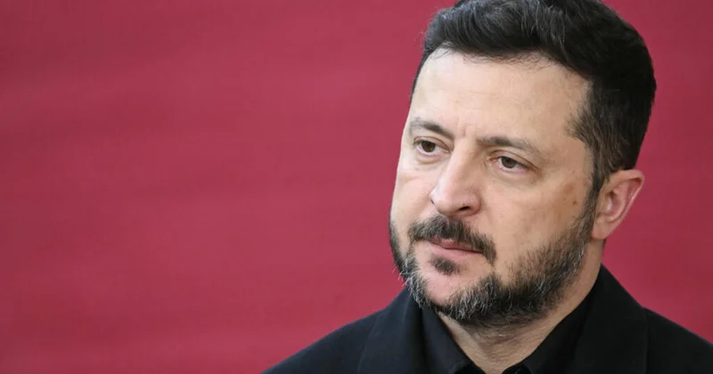 Zelenski seçkilərlə bağlı suala əsəbiləşdi