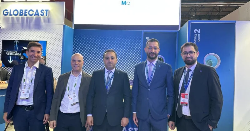 “Azərkosmos” Niderlandda beynəlxalq sərgidə peykəsaslı həllərini nümayiş etdirib