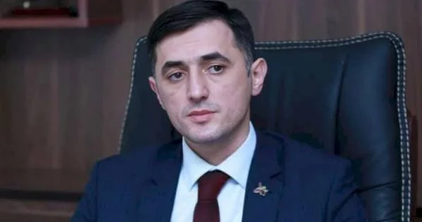 Partiya sədri: “Ailəyə dörd uşağa görə dördotaqlı, beş uşağa görə beşotaqlı ev verilsin”