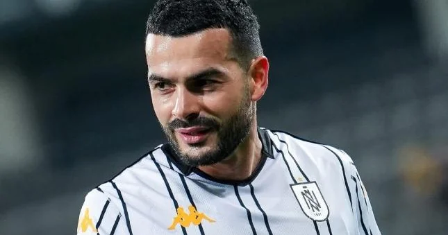 “İstəyirəm daha çox kubok qaldırım” “Neftçi”nin kapitanı