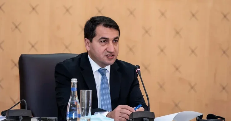 Hikmət Hacıyev Ərəb Media Forumunda iştirak edib