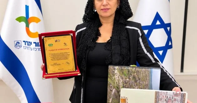 İsrailin Or Yehuda şəhərinin rəhbərliyinə Azərbaycanla bağlı kitablar təqdim olunub