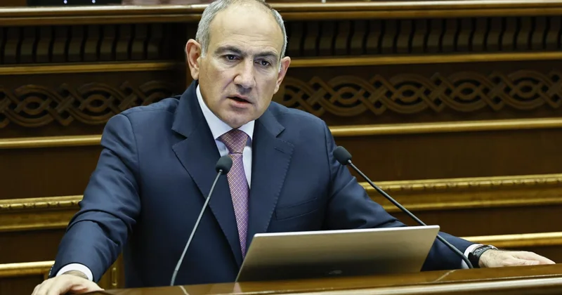 Paşinyan qondarma “DQR” in “nümayəndəliyi”nə məxsus binanın dövlət balansına keçiriləcəyini bildirib
