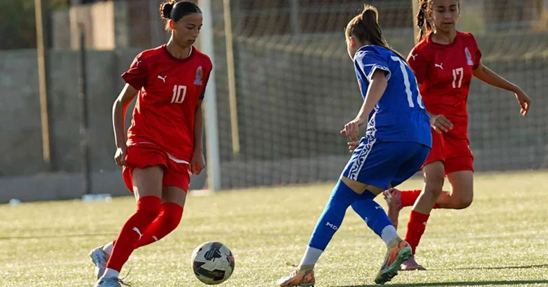 U 19 qızlarımız Moldovaya uduzdu