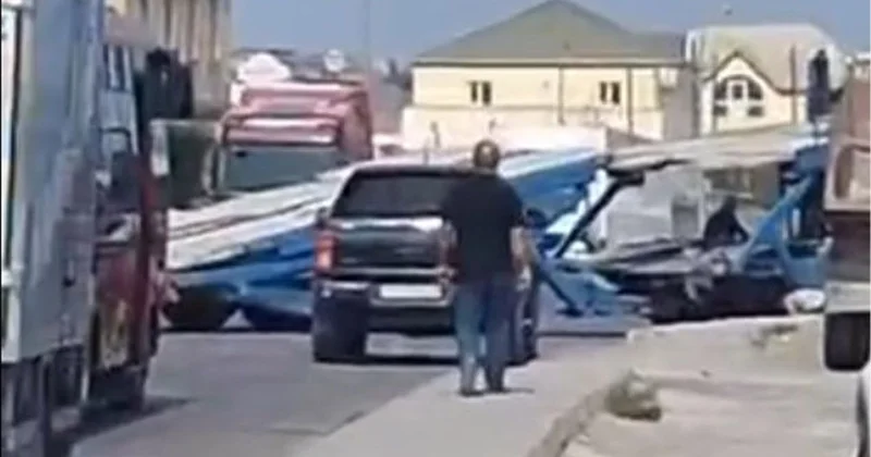 Xocasən yolunda xarab olan TIR Hərəkəti iflic etdi Video